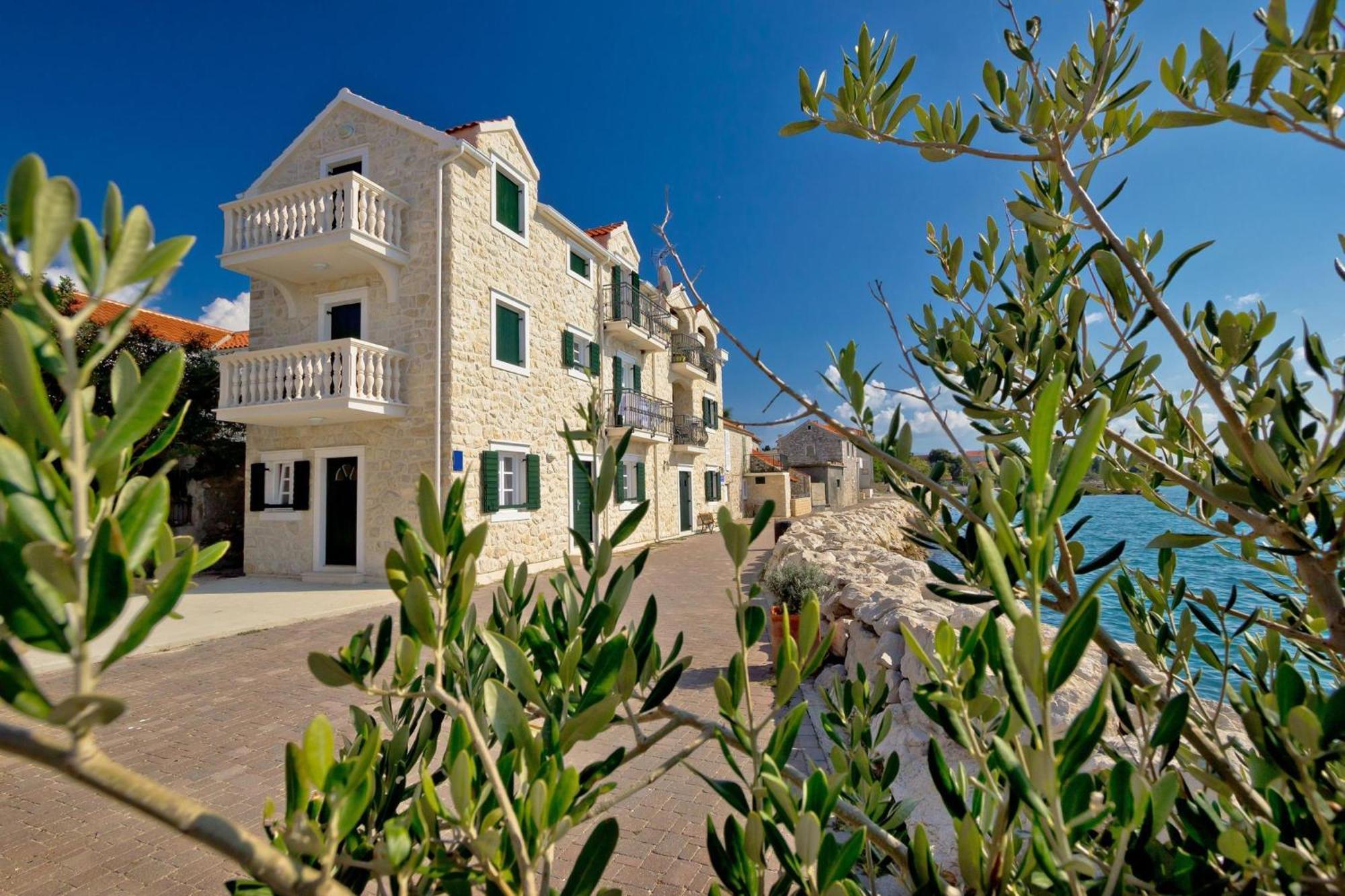 Family Friendly Pool House Ana - Happy Rentals Bibinje Eksteriør bilde